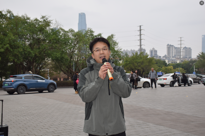 1741770159078009155.png 賴(lài)院長宣布健步走開始.png