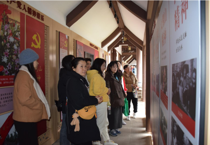 1741770173204024080.png 健步走活動現場2.png