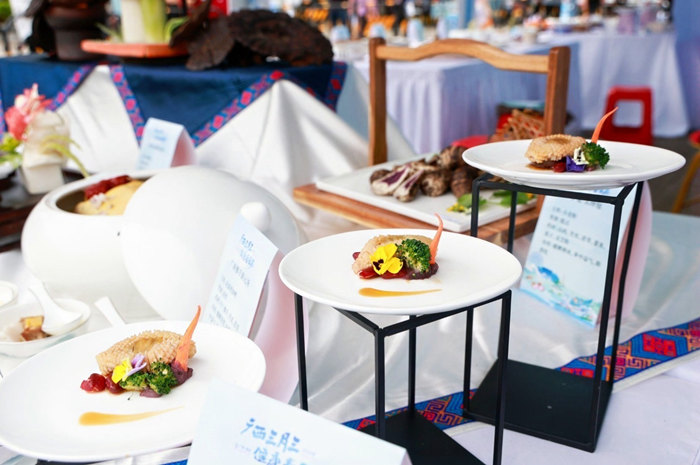 1745282865890053028.jpg 5.熱菜作品“四味潤元象形鮑”_副(fù)本.jpg