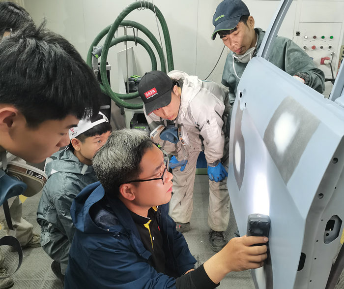 1746021472714061124.jpg 汽車噴漆(qī)選手(shǒu) 宿遷拉練_副本.jpg