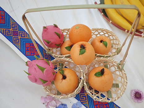 1747381626211038966.jpg 象形麵點參展作品(pǐn):橘子、火龍果.jpg